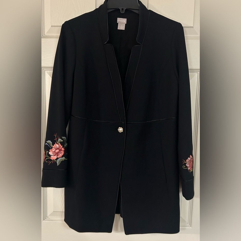 Chicos size 0 (4/6) long ponte jacket black embroidered roses one button topper